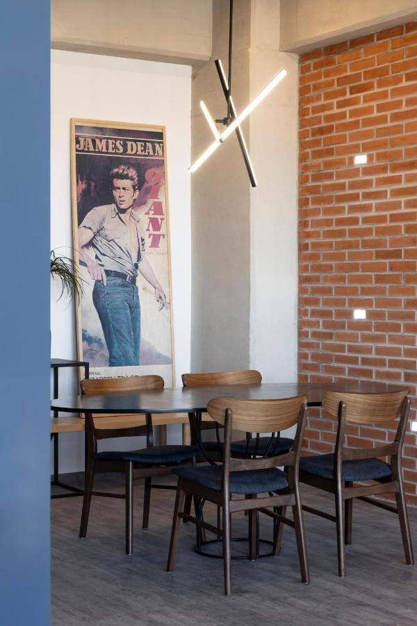 Loft In The Heart Of Americana, Have An Artsy Stay Гуадалахара Екстериор снимка