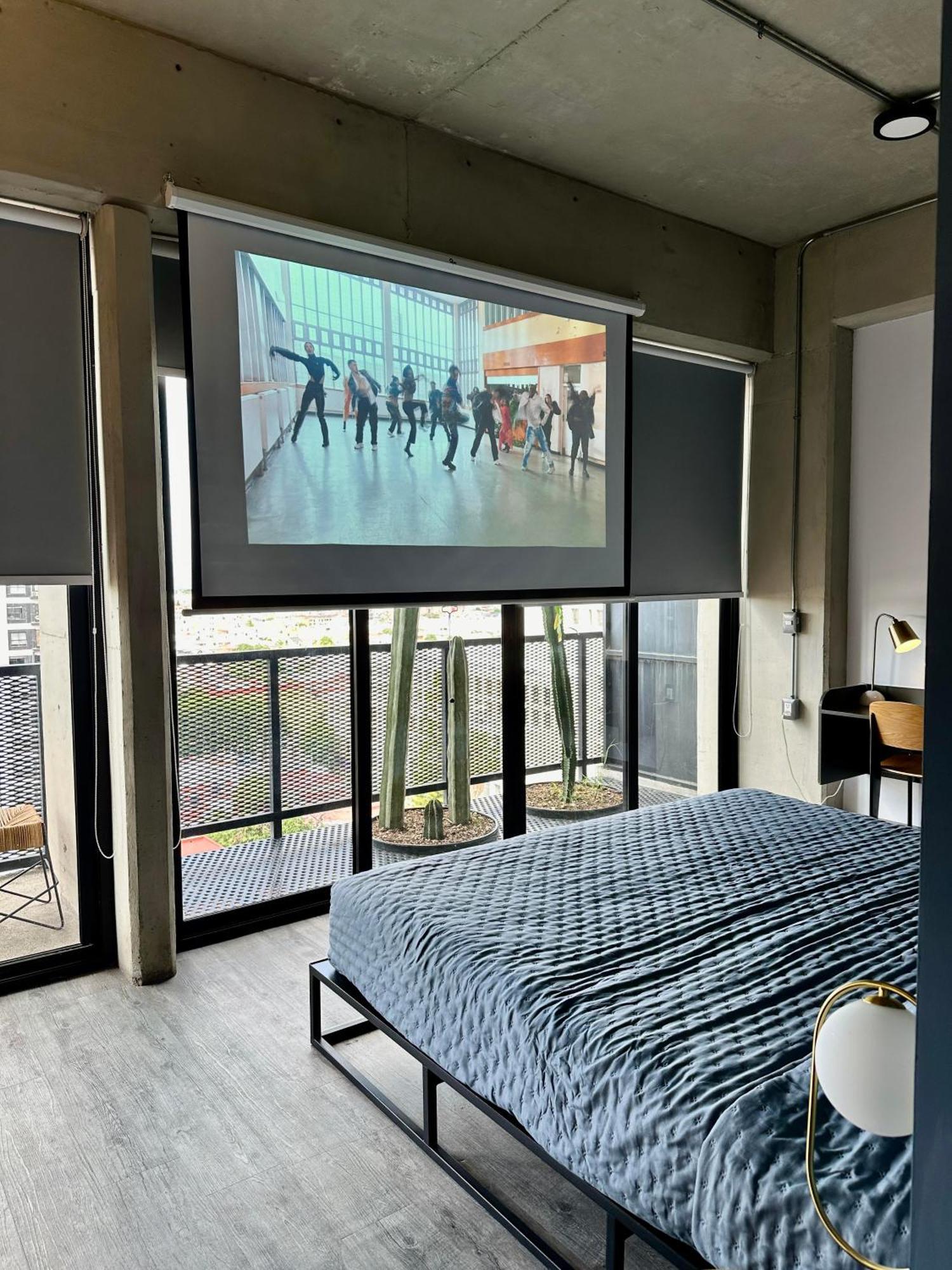 Loft In The Heart Of Americana, Have An Artsy Stay Гуадалахара Екстериор снимка